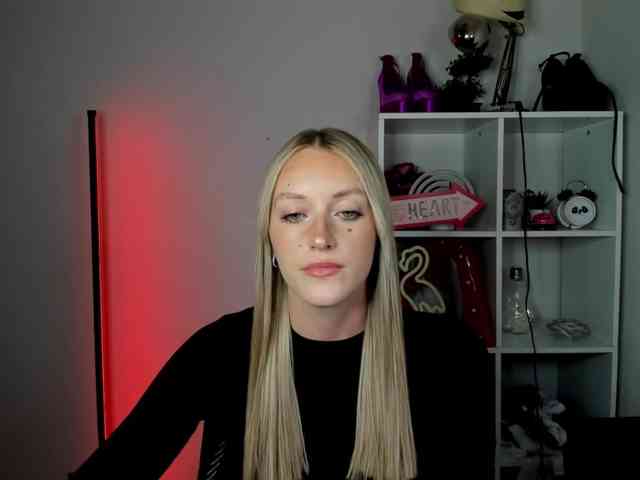 EvelynBlond