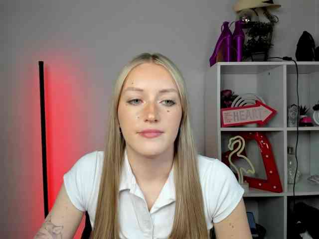 EvelynBlond EvelynBlond