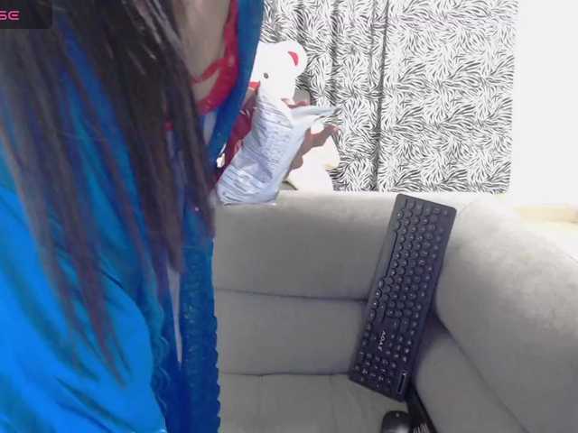Jimenna-Slim live cam on BongaCams