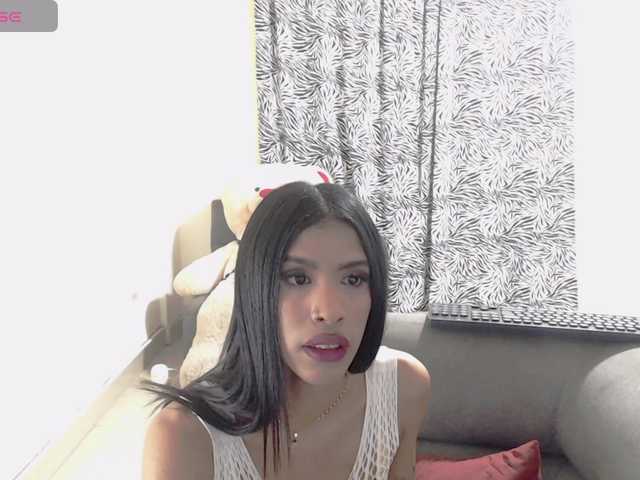 Jimenna-Slim live cam on BongaCams