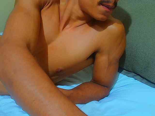 pr1vatecouple webcam