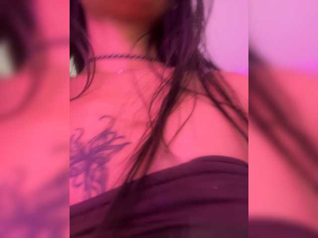 IrisSweety live cam on BongaCams