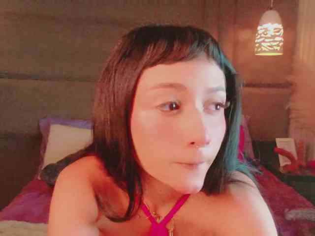 IrisSweety webcam