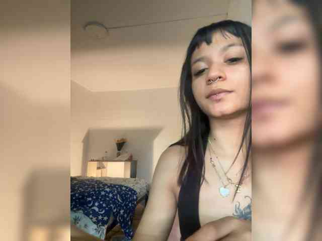 IrisSweety webcam