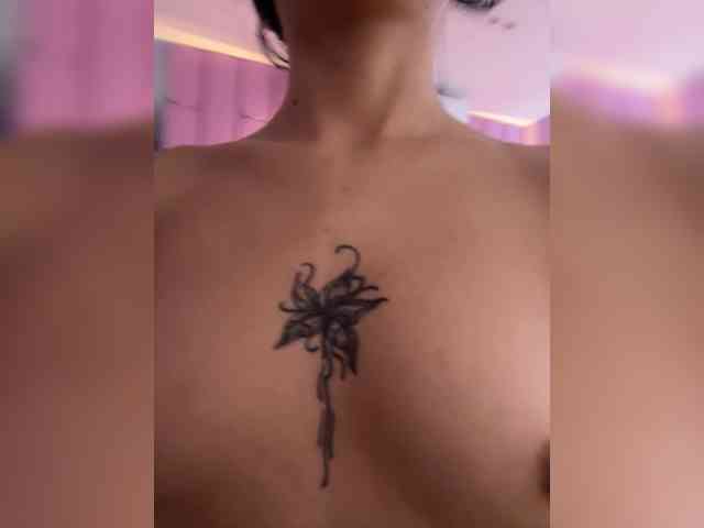 Model: IrisSweety