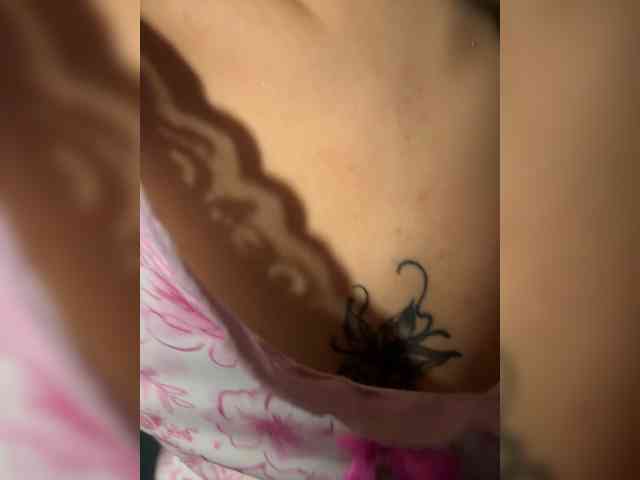 IrisSweety webcam