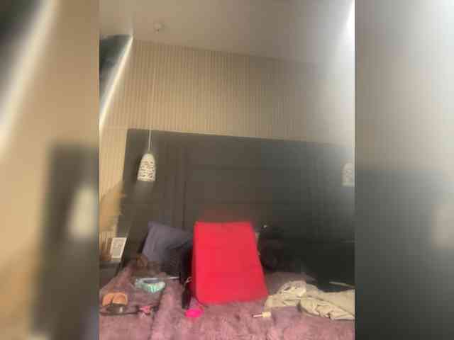 IrisSweety webcam