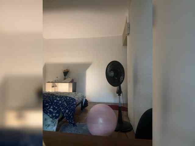 IrisSweety webcam