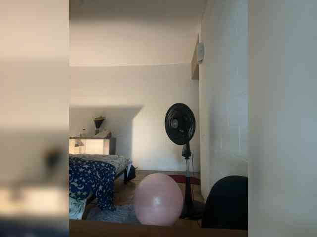 IrisSweety webcam