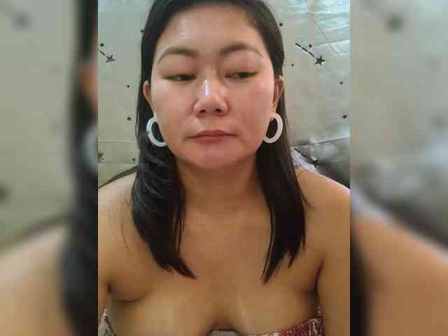 Model: Chinita
