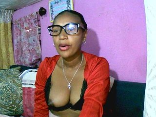 Mynah's Live Webcam