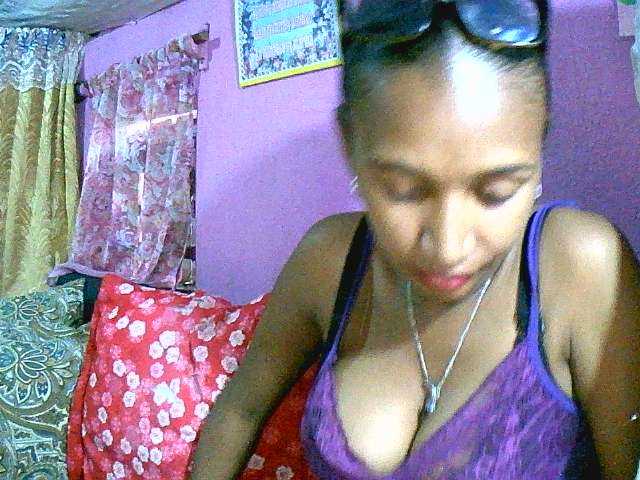 Mynah live cam on BongaCams