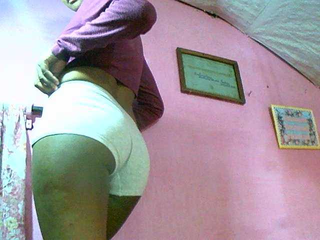 Mynah live cam on BongaCams