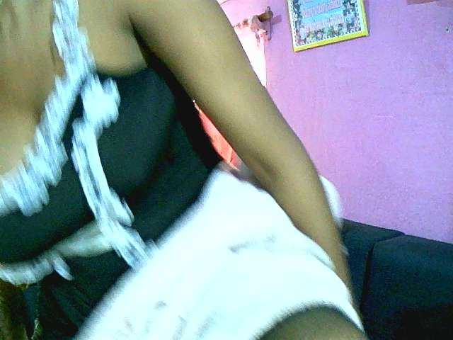 Mynah live cam on BongaCams