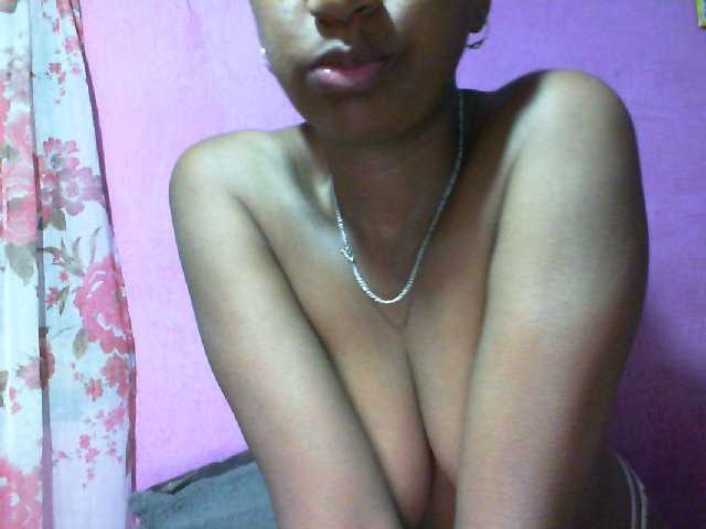 Mynah live cam on BongaCams