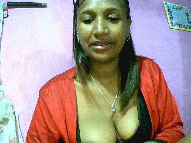 Mynah live cam on BongaCams
