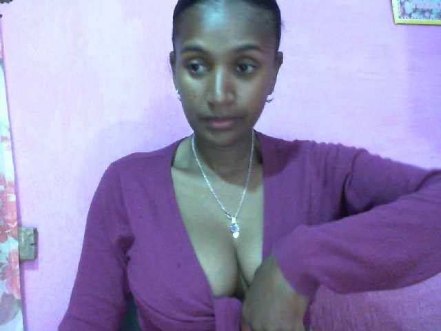 Mynah live cam on BongaCams