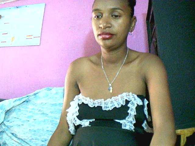 Mynah Live Cam on BongaCams