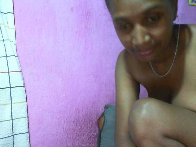 Mynah live cam on BongaCams