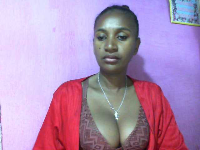 Mynah live cam on BongaCams