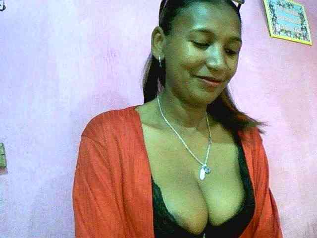 Mynah Live Webcam on BongaCams