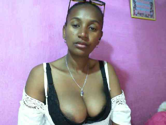 Mynah's cam show statistics and live stream