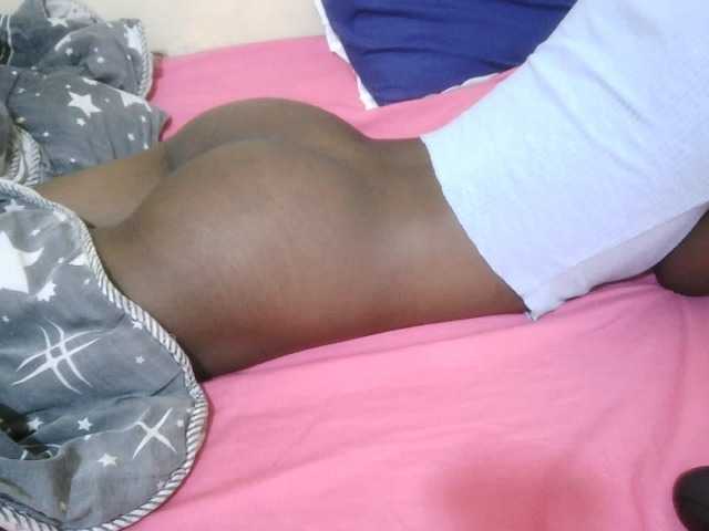 tiffany-coco live cam on UnifiedCams