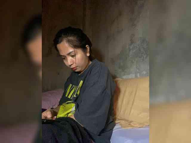 Riri77 webcam