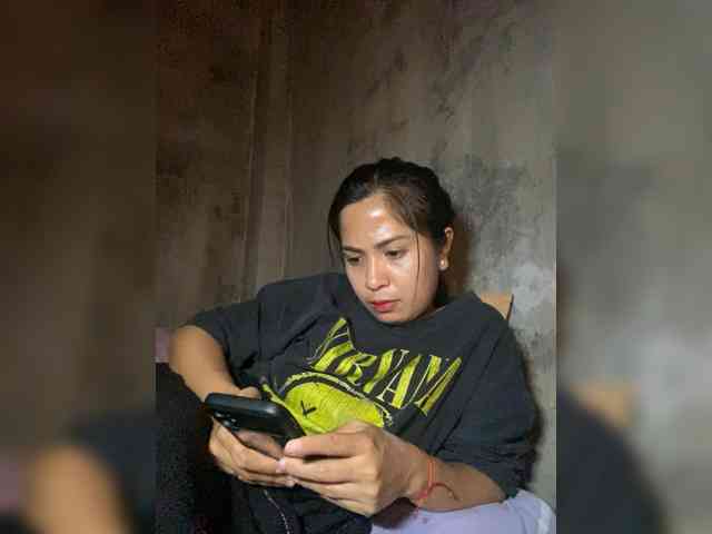 Riri77 webcam
