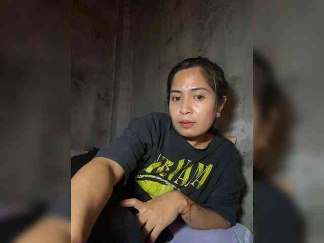 Riri77 webcam