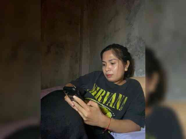 Riri77 webcam