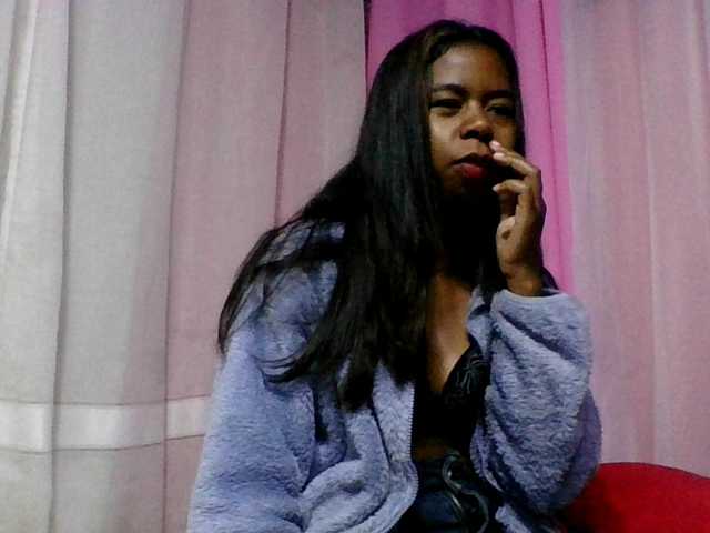 Kitaniah live cam on BongaCams