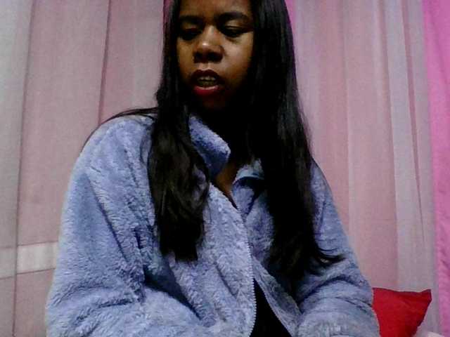 Kitaniah live cam on BongaCams