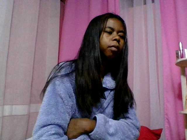 Kitaniah live cam on BongaCams