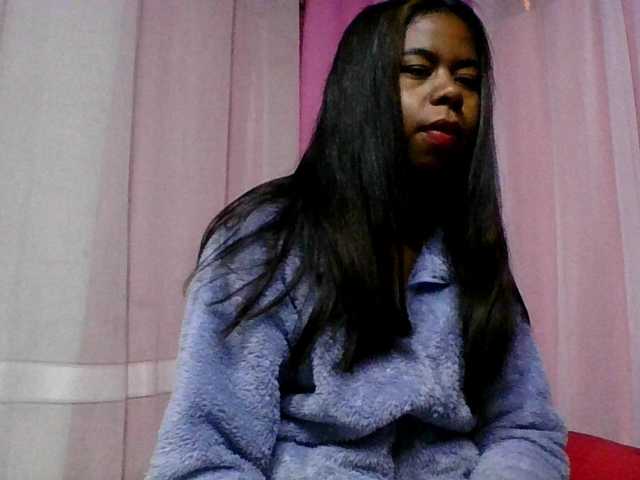 Kitaniah live cam on BongaCams