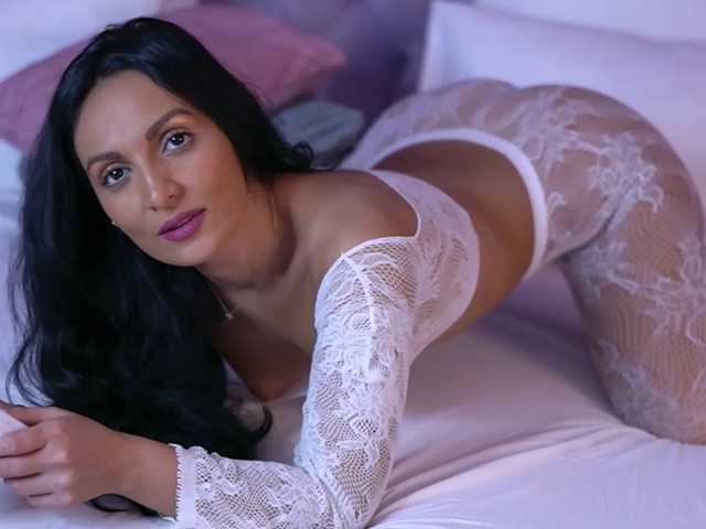 NovaDiamond, en directo ahora en BongaCams