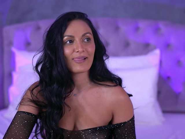 NovaDiamond live cam on BongaCams
