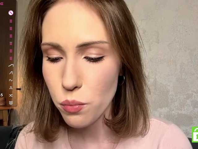 ElisabethReichling live cam on BongaCams
