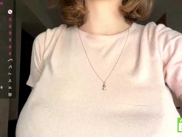 ElisabethReichling live cam on BongaCams