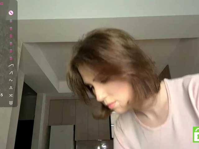 ElisabethReichling live cam on BongaCams