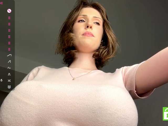 ElisabethReichling live cam on BongaCams