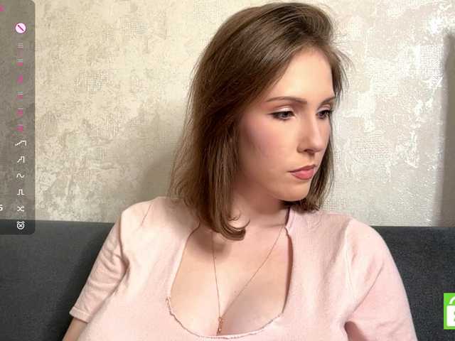 ElisabethReichling live cam on BongaCams