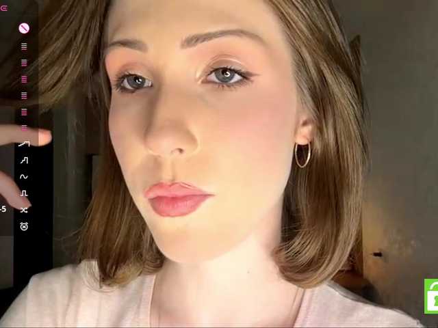 ElisabethReichling live cam on BongaCams