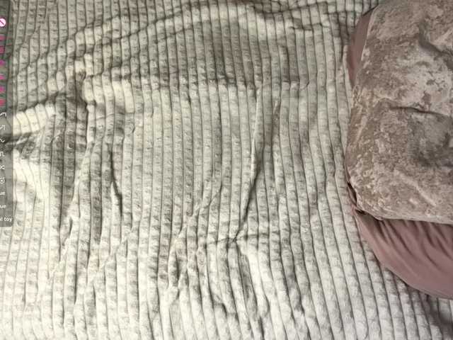 le modèle ElisabethReichling est en webcam porno dans un show sur le site bongacams, il possède les tags suivants: White/Caucasian,Brunette,Shaved