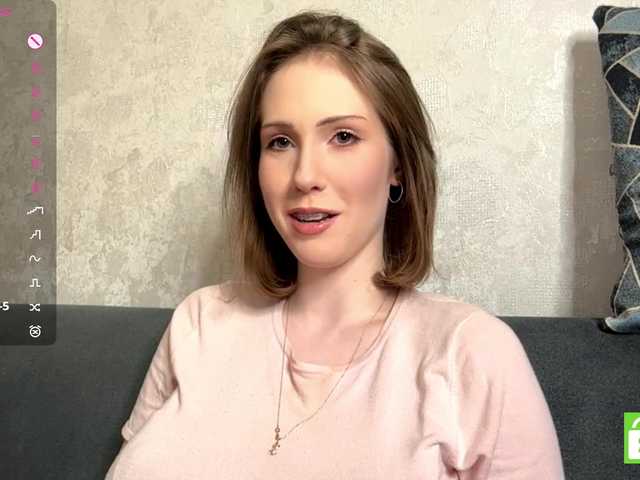 ElisabethReichling live cam on BongaCams