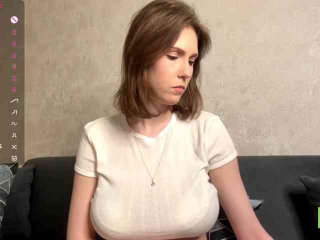 ElisabethReichling live female cam on bongacams