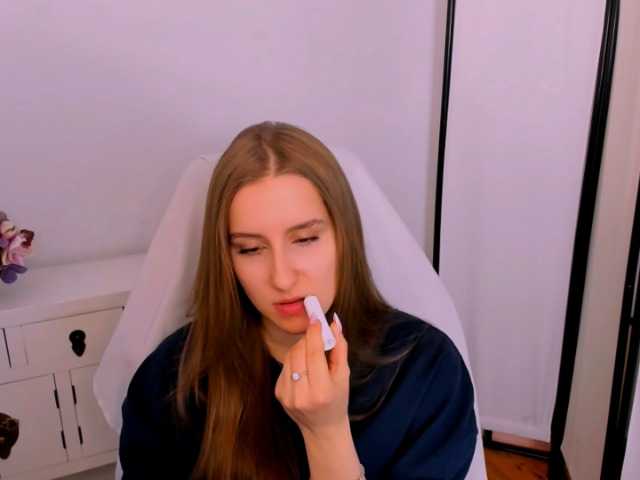 VanessaModel's BongaCams show and profile