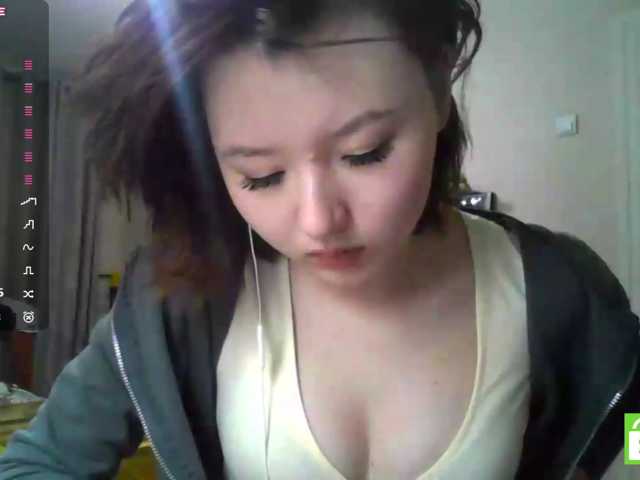GlennisSarvis live cam on BongaCams