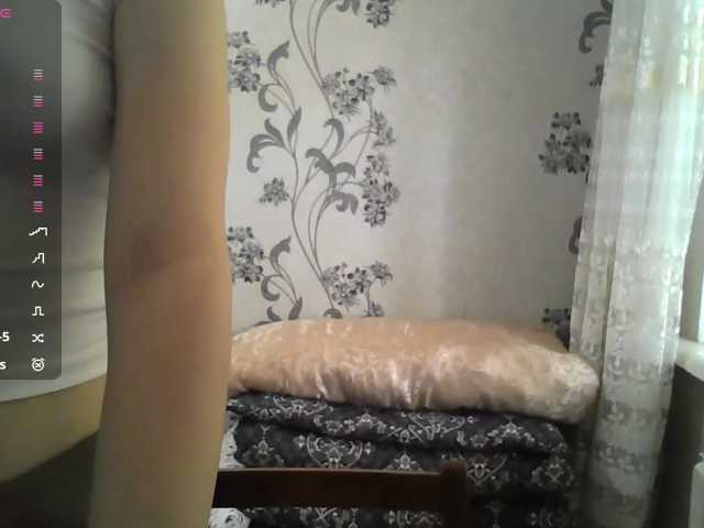 GlennisSarvis live cam on BongaCams
