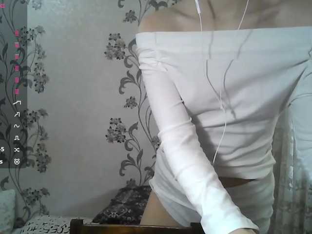GlennisSarvis live cam on BongaCams